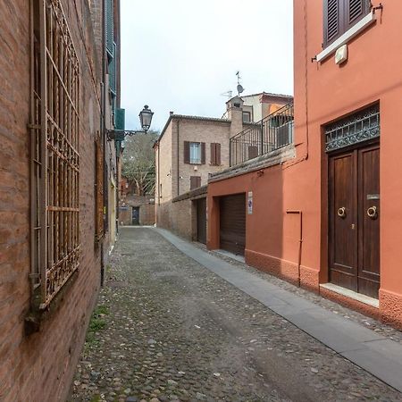 Ferrara Casa Dell'Archivolto Con Garage Apartman Kültér fotó