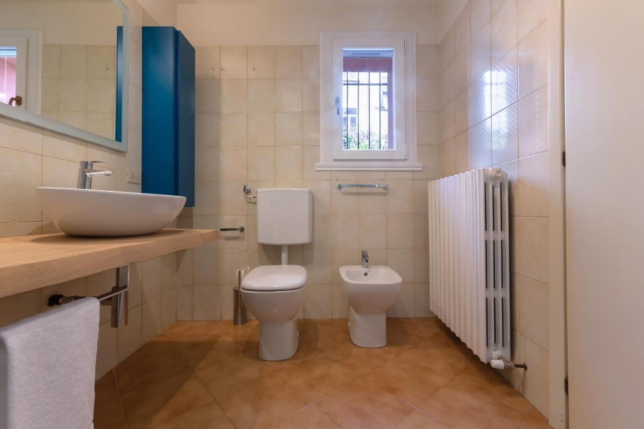 Ferrara Casa Dell'Archivolto Con Garage Apartman Kültér fotó