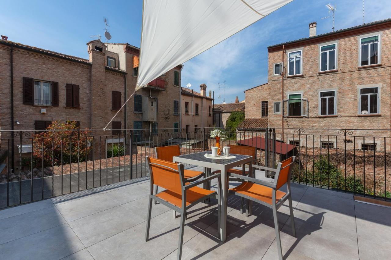 Ferrara Casa Dell'Archivolto Con Garage Apartman Kültér fotó