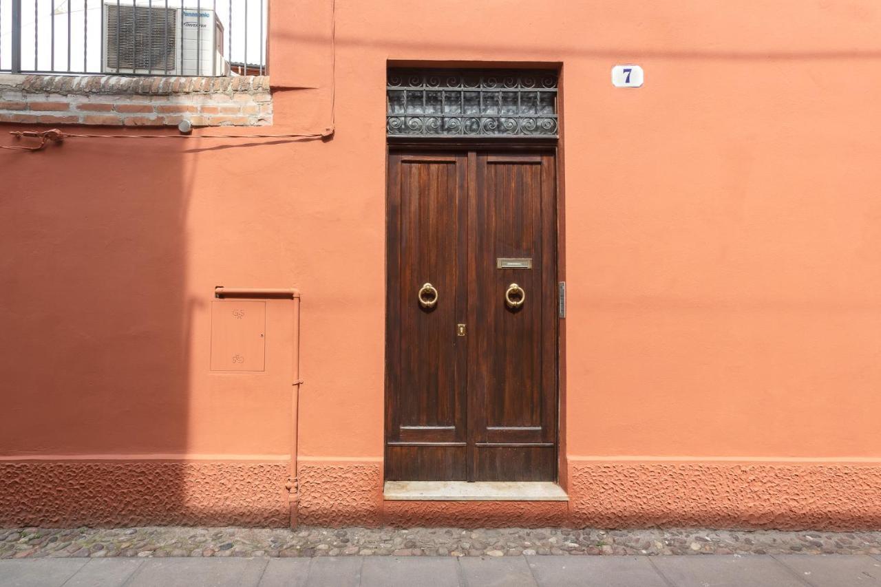 Ferrara Casa Dell'Archivolto Con Garage Apartman Kültér fotó