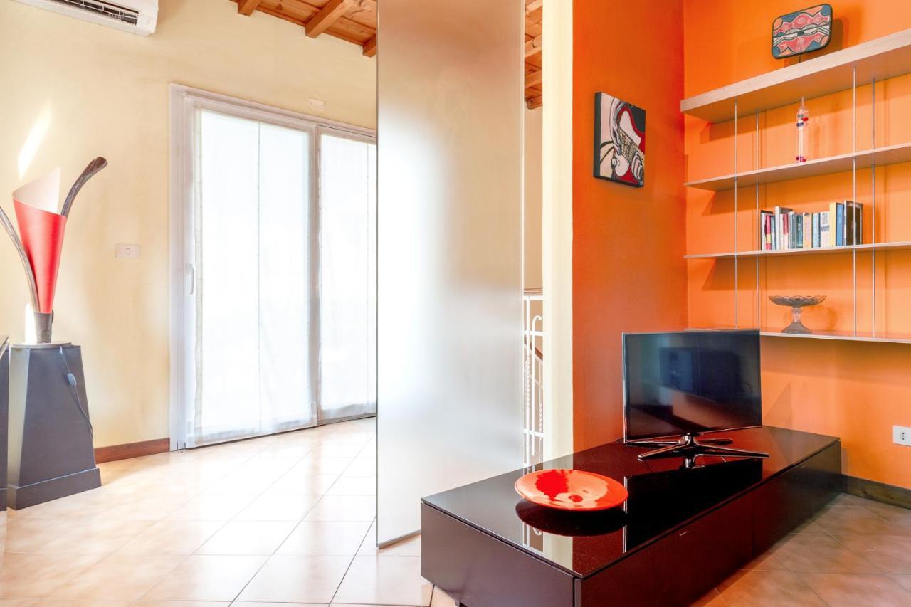 Ferrara Casa Dell'Archivolto Con Garage Apartman Kültér fotó