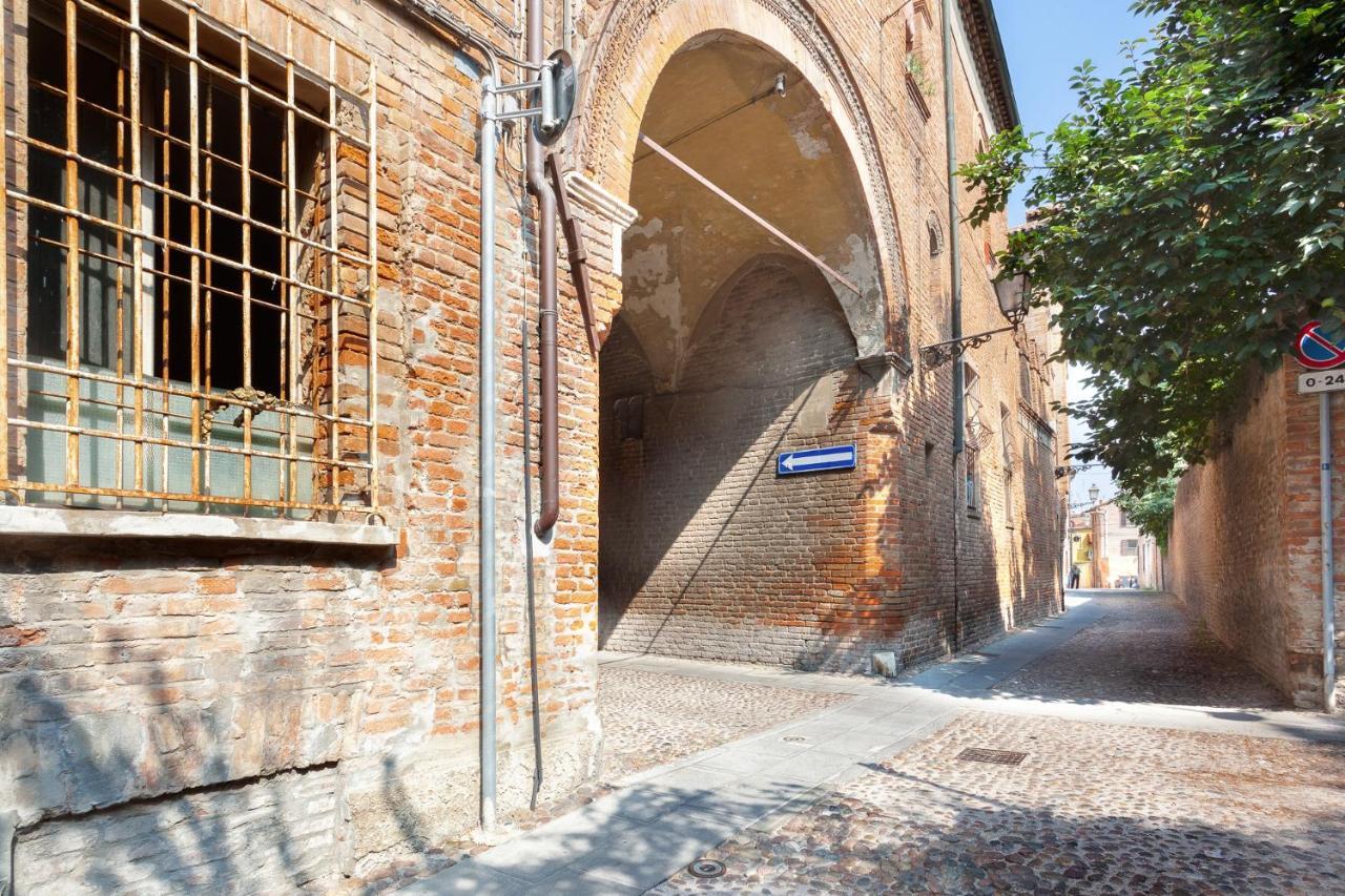 Ferrara Casa Dell'Archivolto Con Garage Apartman Kültér fotó