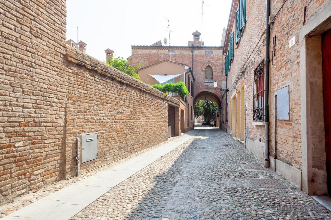 Ferrara Casa Dell'Archivolto Con Garage Apartman Kültér fotó