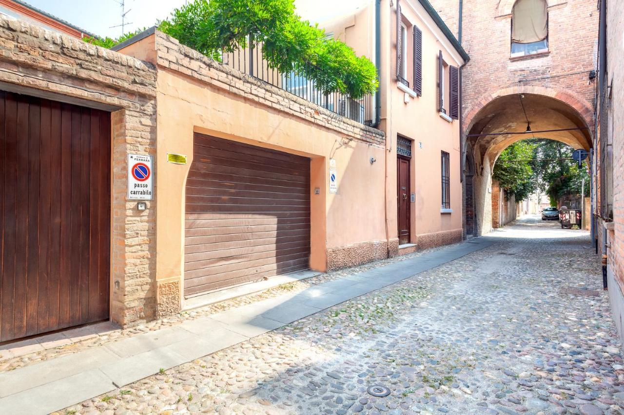 Ferrara Casa Dell'Archivolto Con Garage Apartman Kültér fotó